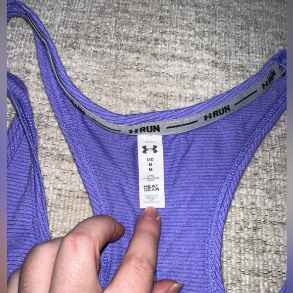 Under Armour Athletic Shirt - Picture 4 of 6